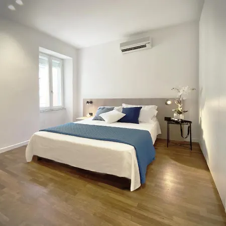 Del Prione Pensionat La Spezia